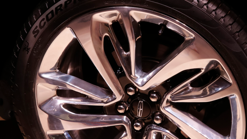 Illustration for article titled The 2016 Lincoln MKX Isn't The Lincoln We Wanted, But It's Something